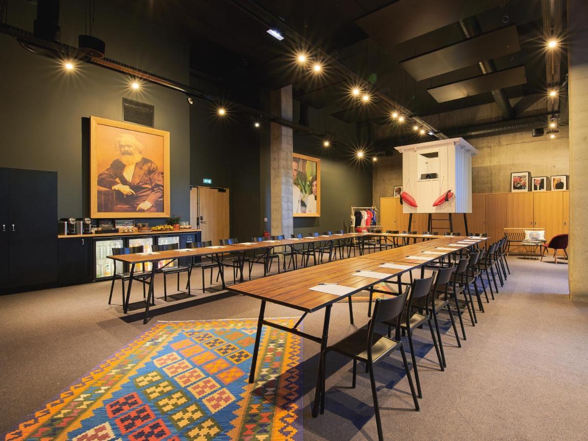 里昂合流摩巴酒店 外观 照片